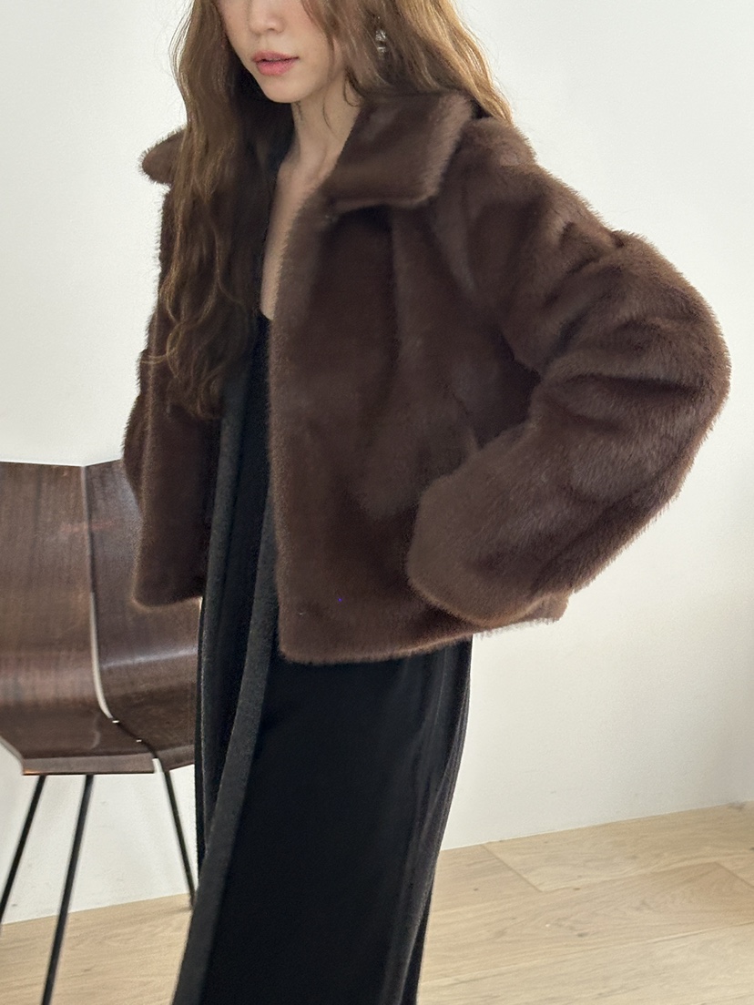 JEONG GAM STUDIOS東大門㊣實拍女士新款人氣短款大衣貂皮JEONG GAM短款大衣