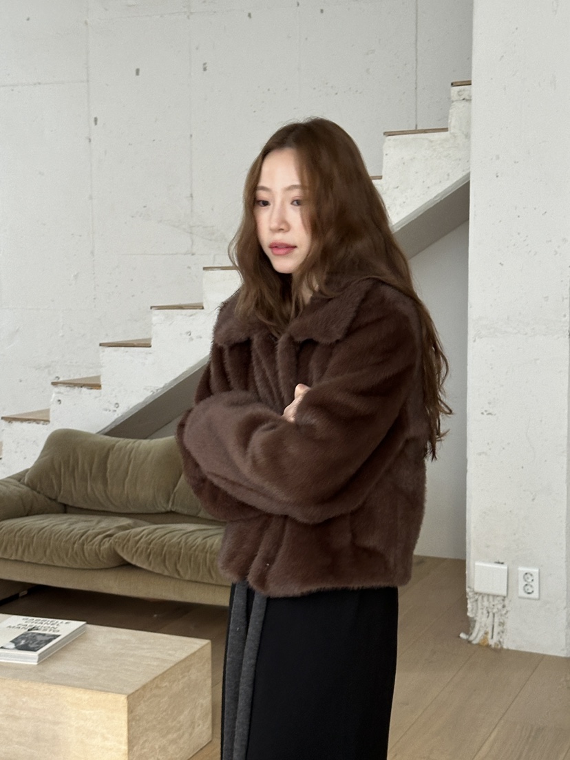 JEONG GAM STUDIOS東大門㊣實拍女士新款人氣短款大衣貂皮JEONG GAM短款大衣