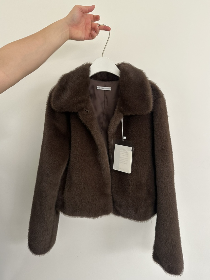 JEONG GAM STUDIOS東大門㊣實拍女士新款人氣短款大衣貂皮JEONG GAM短款大衣圖色2