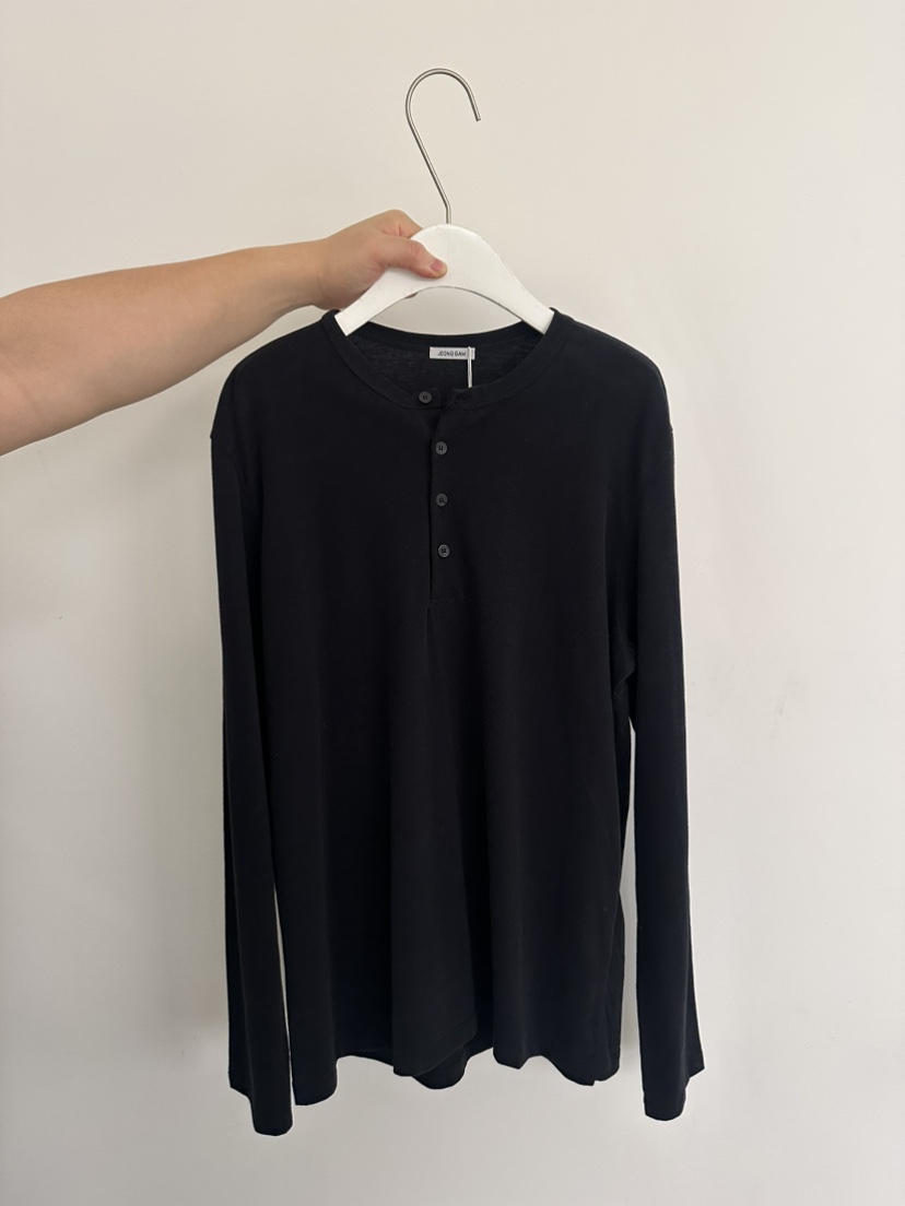 JEONG GAM STUDIOS韓國代購㊣女裝新款人氣推薦長袖T恤紐扣JEONG GAM長袖T恤圖色2
