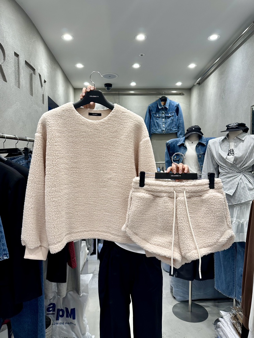 CELEBRITY-A東大門㊣實拍女士新品職業時尚25秋冬真品短褲CELEBRITY-A短褲