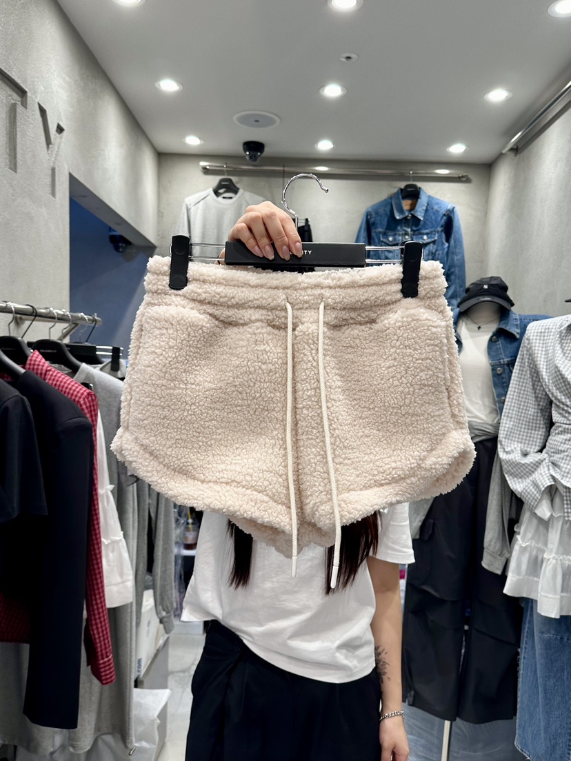 CELEBRITY-A東大門㊣實拍女士新品職業時尚25秋冬真品短褲CELEBRITY-A短褲圖色2