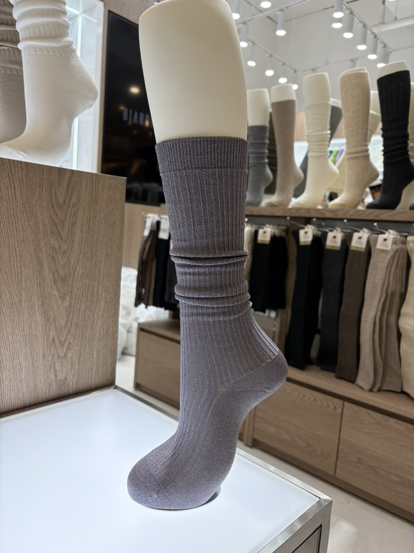 MU:TI東大門㊣實拍女裝新款25秋冬時尚真品推薦休閑人氣襪子MU:TI襪子圖色1
