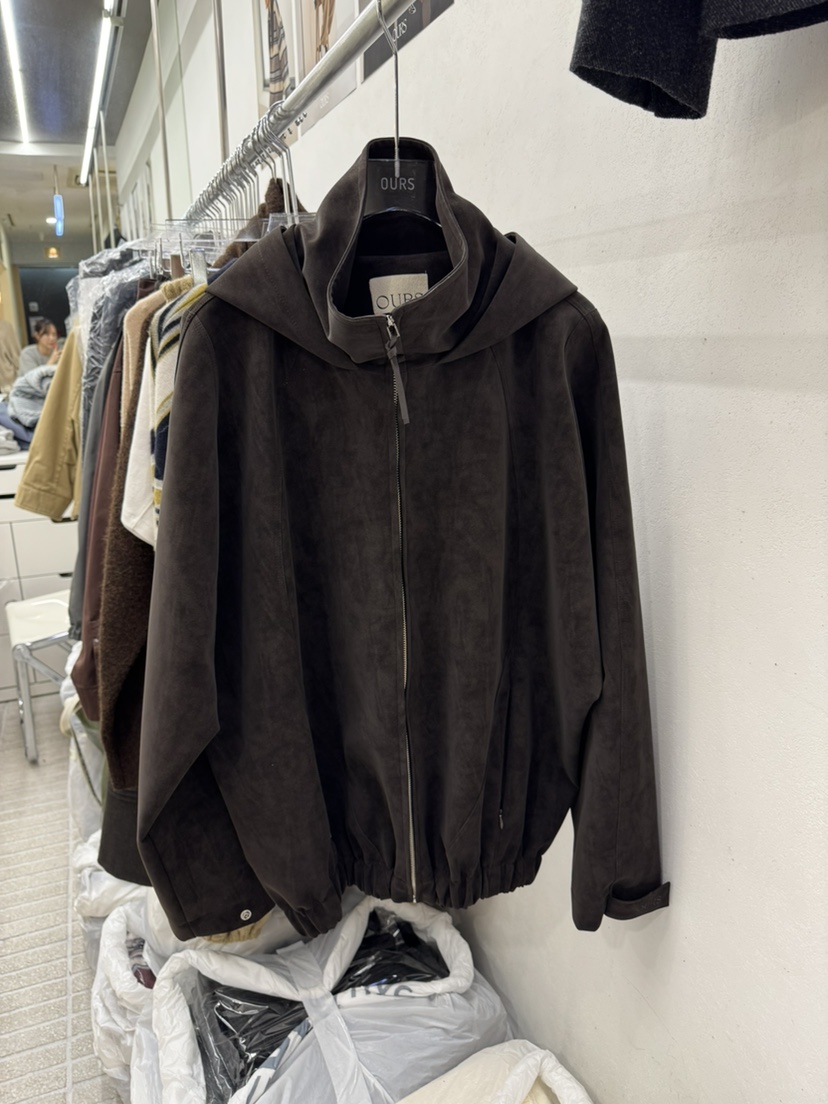 OURS東大門㊣代購女裝新款熱賣休閑推薦皮衣絨面革連帽衫水洗OURS皮衣圖色1
