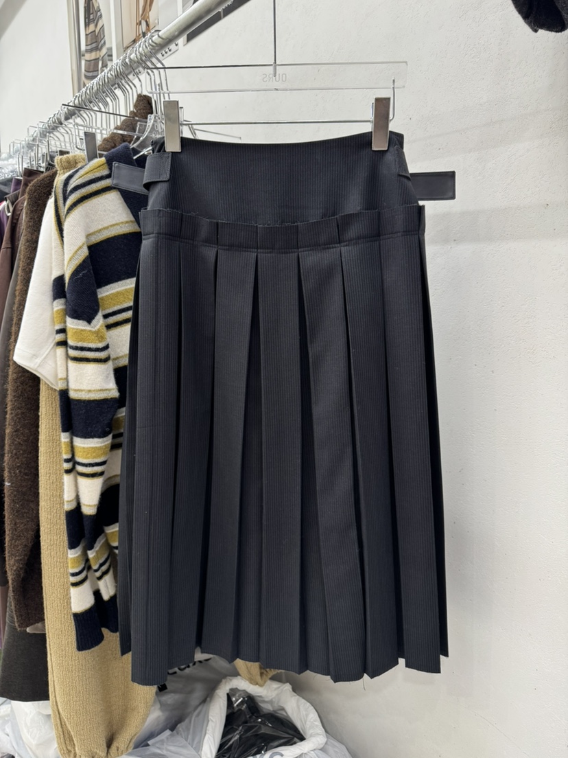 OURS東大門㊣直郵女裝新款熱賣25秋冬半身裙中短裙腰帶褶皺OURS半身裙/中短裙