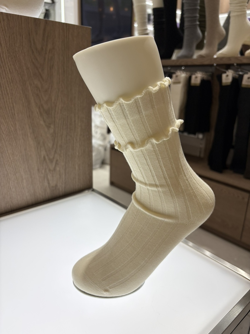 MU:TI東大門㊣直郵女裝新款真品25秋冬時尚推薦職業熱賣襪子MU:TI襪子圖色1