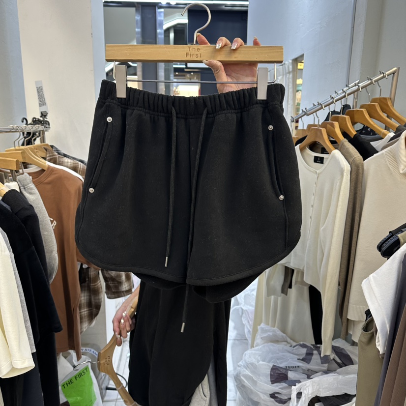 THE FIRST-Q東大門㊣代購女士新款人氣職業推薦休閑熱賣短褲THE FIRST短褲圖色3