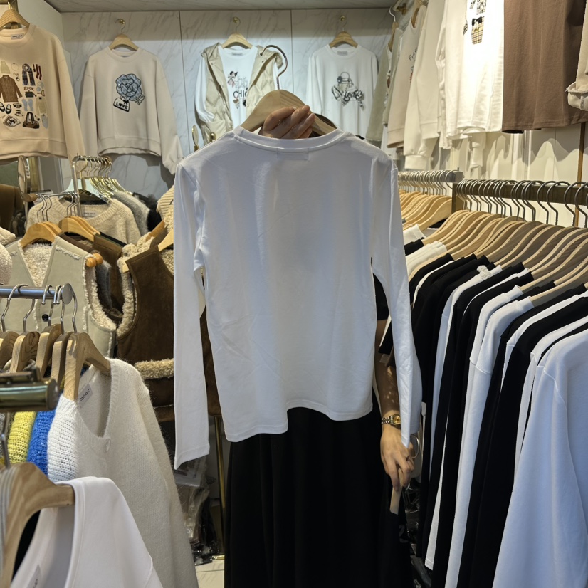 COCO HOLIC東大門㊣直郵女裝新款時尚25秋冬推薦人氣長袖T恤COCO HOLIC長袖T恤