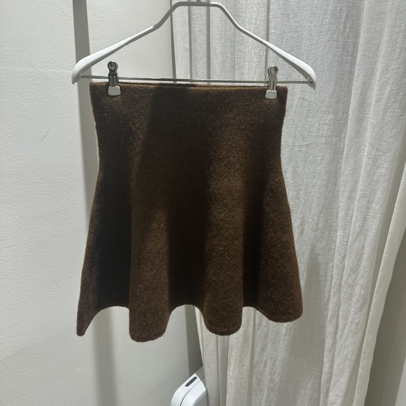 MARAN-P東大門㊣代購女士新品職業人氣真品短裙羊毛混紡喇叭MARAN短裙圖色2