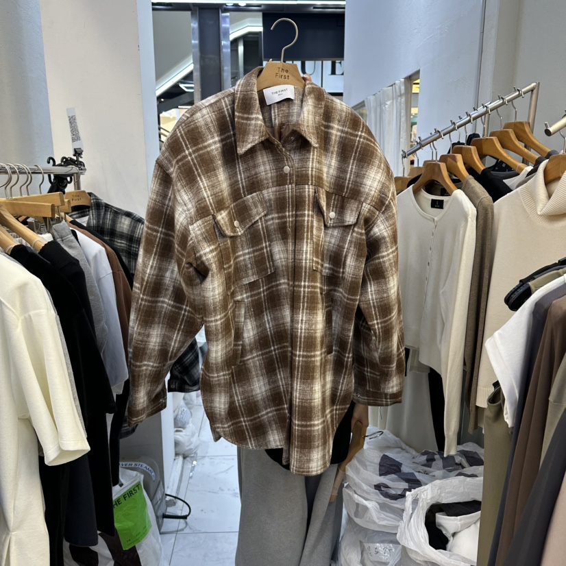 THE FIRST-Q東大門㊣直郵女士新款人氣襯衫蕾絲衫奶油色羊毛格紋THE FIRST襯衫/蕾絲衫圖色2