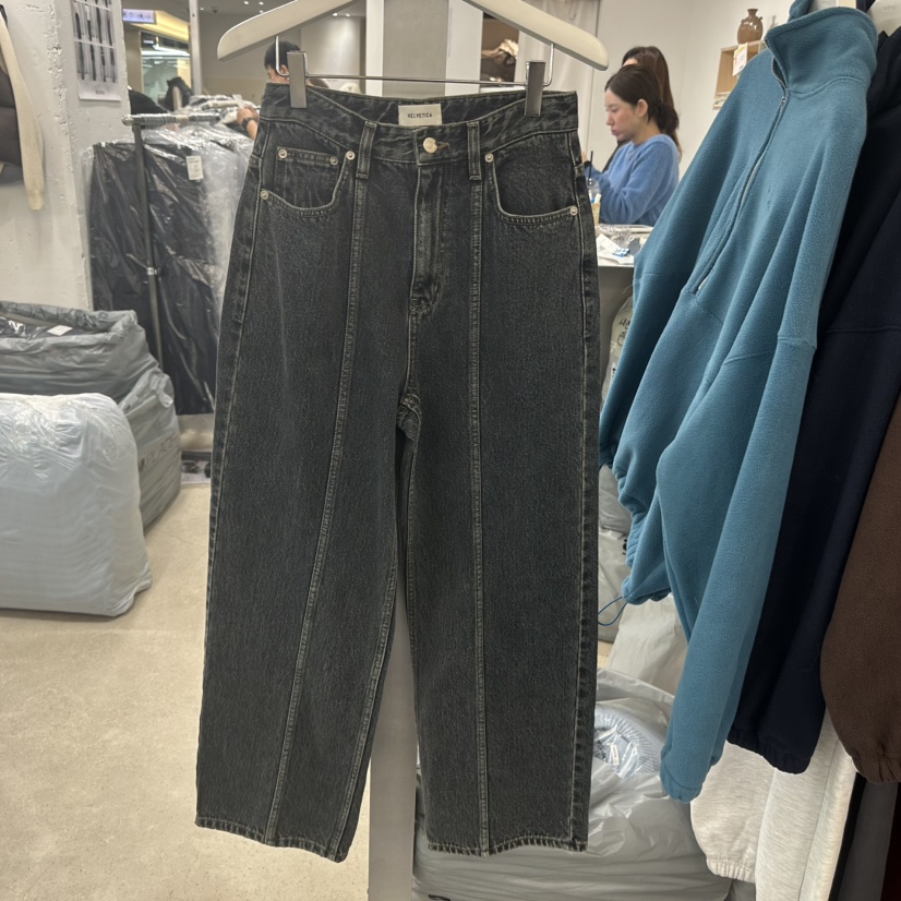 HELVETICA東大門㊣直郵女士新款熱賣休閑25秋冬職業時尚牛仔褲HELVETICA牛仔褲