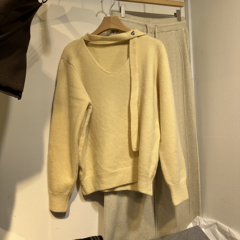 HARU韓國直郵㊣女裝新品25秋冬真品時尚熱賣推薦毛衣含脖帶HARU-Q毛衣圖色4黃色