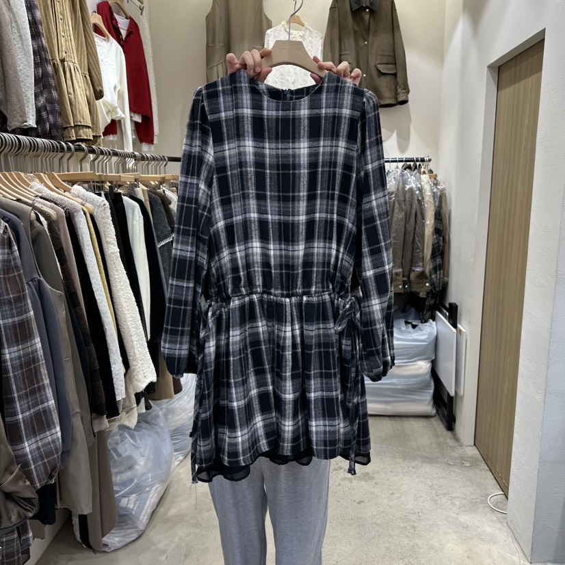 HOLYBANANA東大門㊣實拍女裝新款熱賣休閑職業25秋冬連衣裙groovy.H/HOLYBANANA連衣裙圖色2