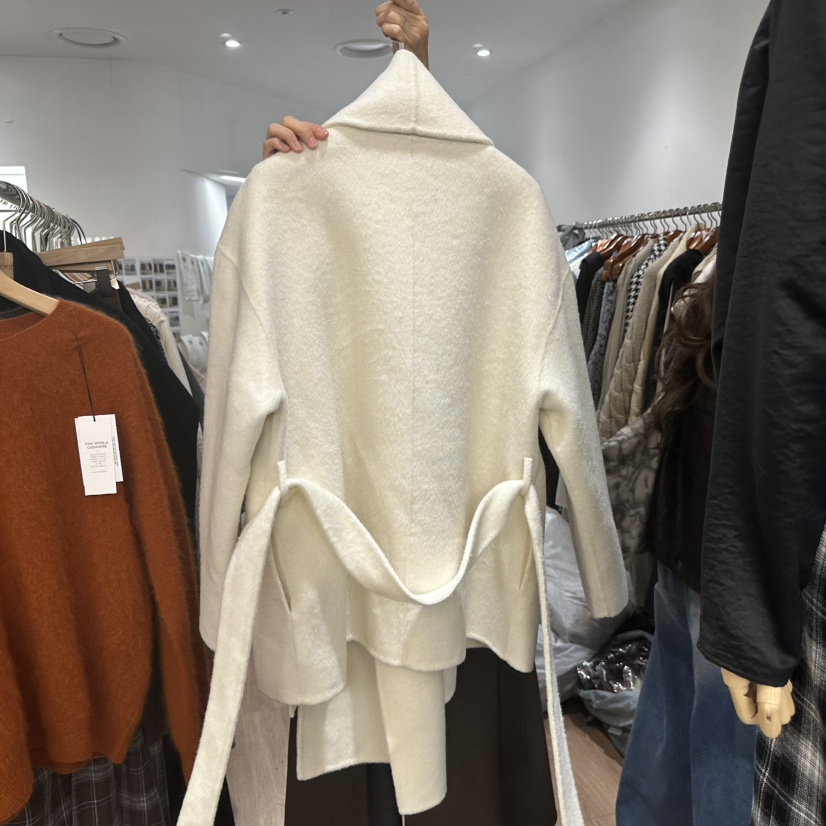 LEWIN東大門㊣代購女士新款推薦短款大衣手工制作含腰帶圍巾LEWIN短款大衣