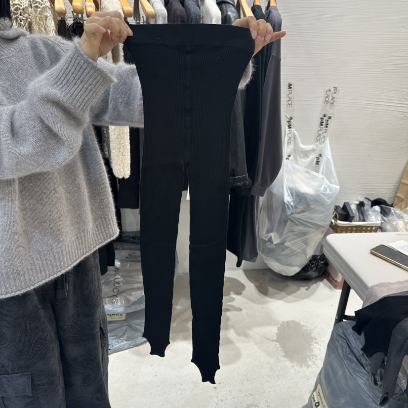 LUCY SALON東大門㊣直郵女士新款25秋冬打底褲鯊魚褲緊身褲LUCY SALON打底褲/鯊魚褲圖色2黑色