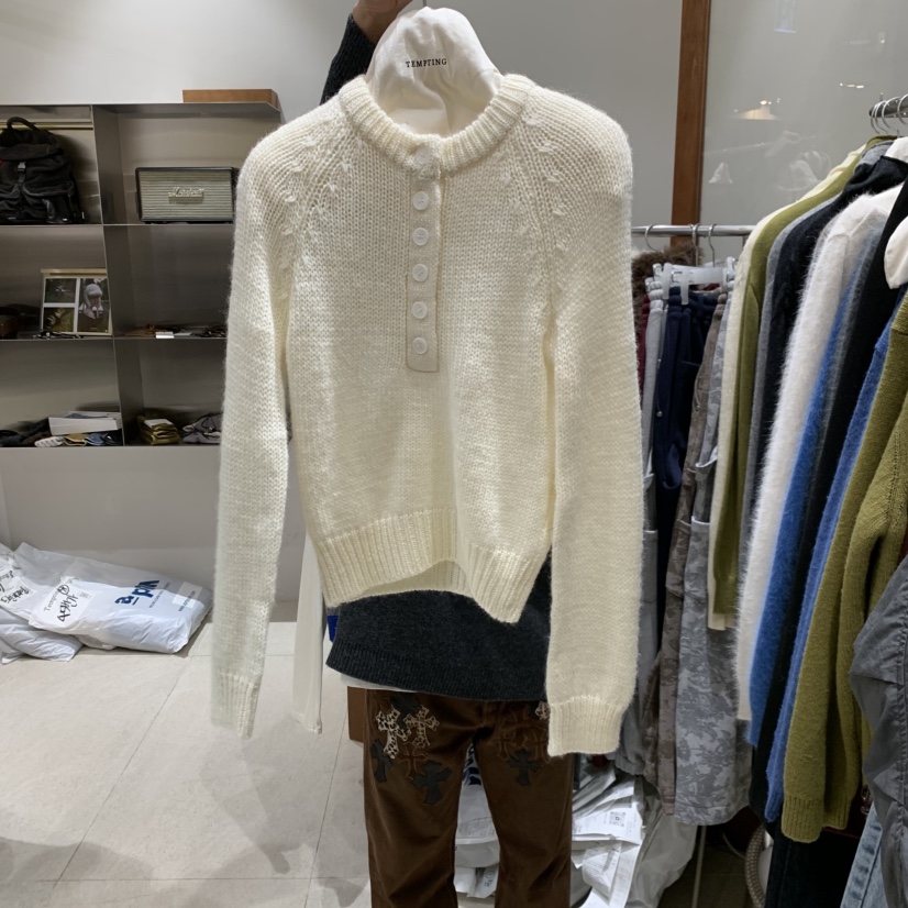 TEMPTING韓國代購㊣女裝新款時尚職業真品人氣25秋冬針織衫紐扣TEMPTING針織衫圖色1