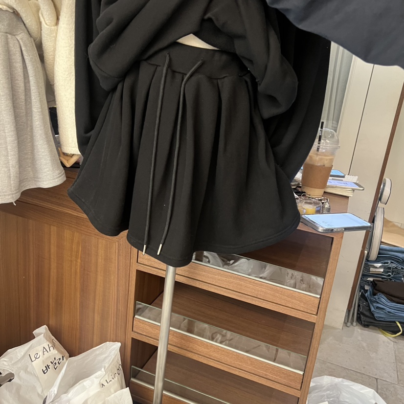 LE AHICON韓國代購㊣女士新款推薦人氣熱賣真品職業時尚短裙Le Ahicon短裙圖色2