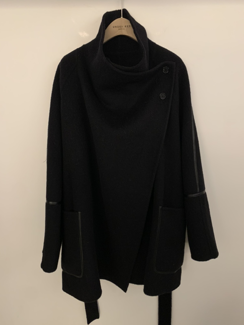 UNDER KEY東大門㊣直郵女士新款休閑短款大衣含腰帶羊毛絲綢UNDER KEY短款大衣圖色3黑色