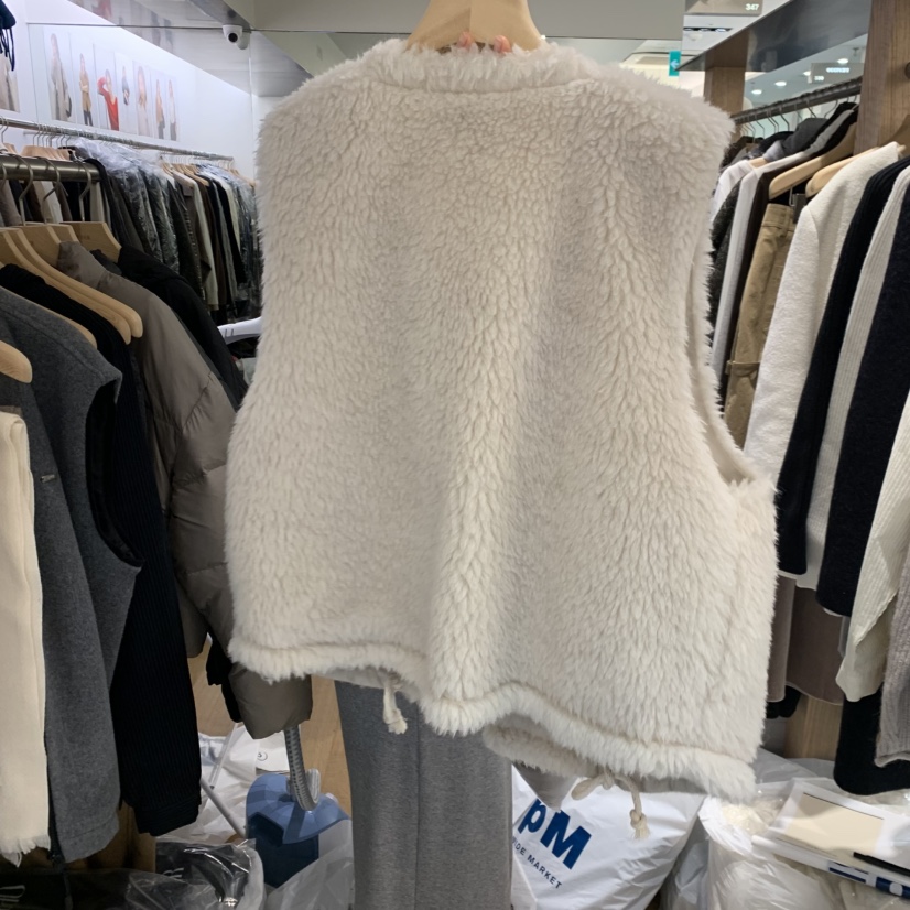 OP PER韓國直郵㊣女裝新品人氣休閑時尚熱賣25秋冬馬甲羊毛OPPER-simplebeige馬甲