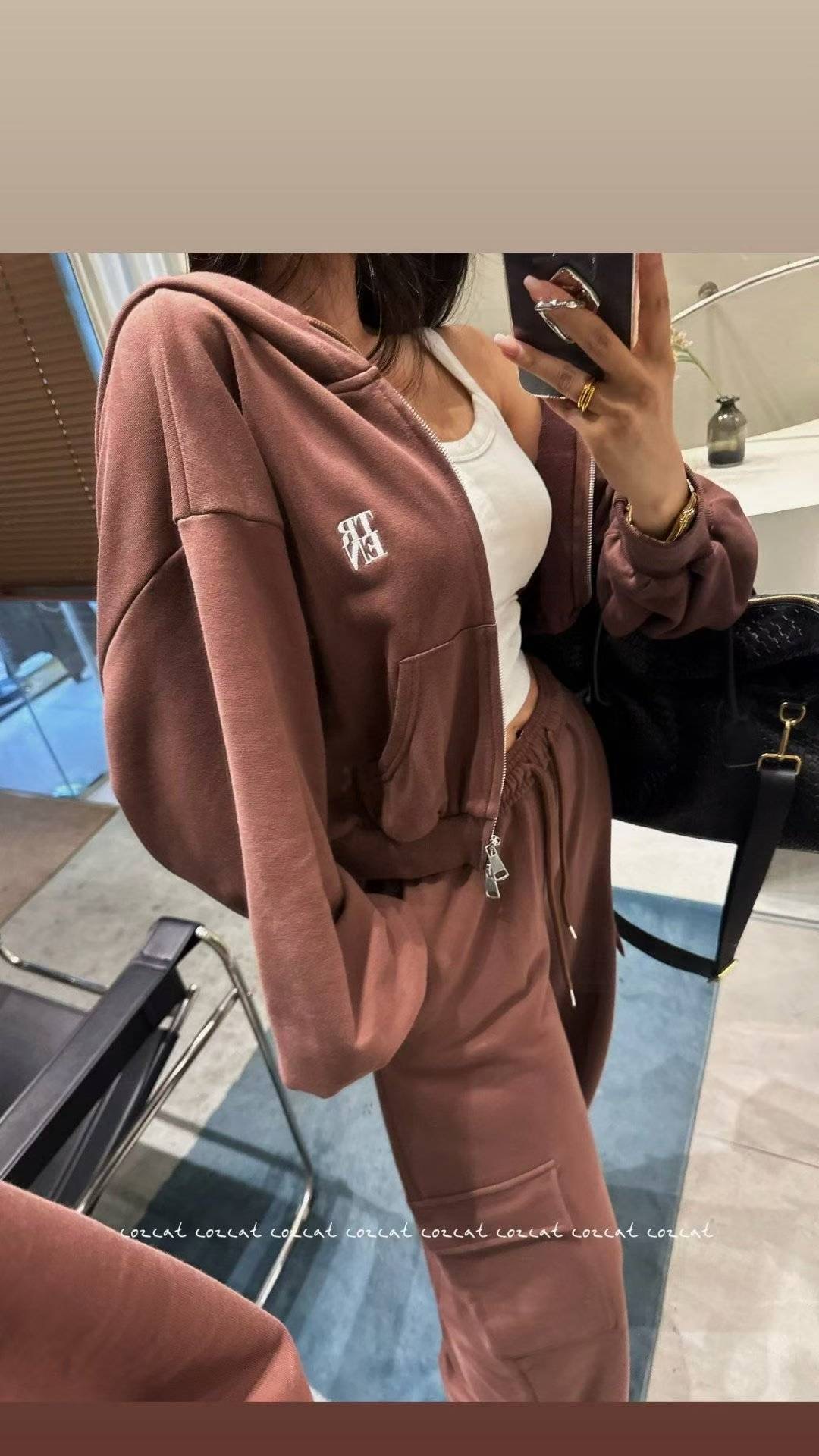 COZCAT-코즈켓-T韓國代購㊣女士新品熱賣真品套裝套裝連帽COZCAT套裝圖色3