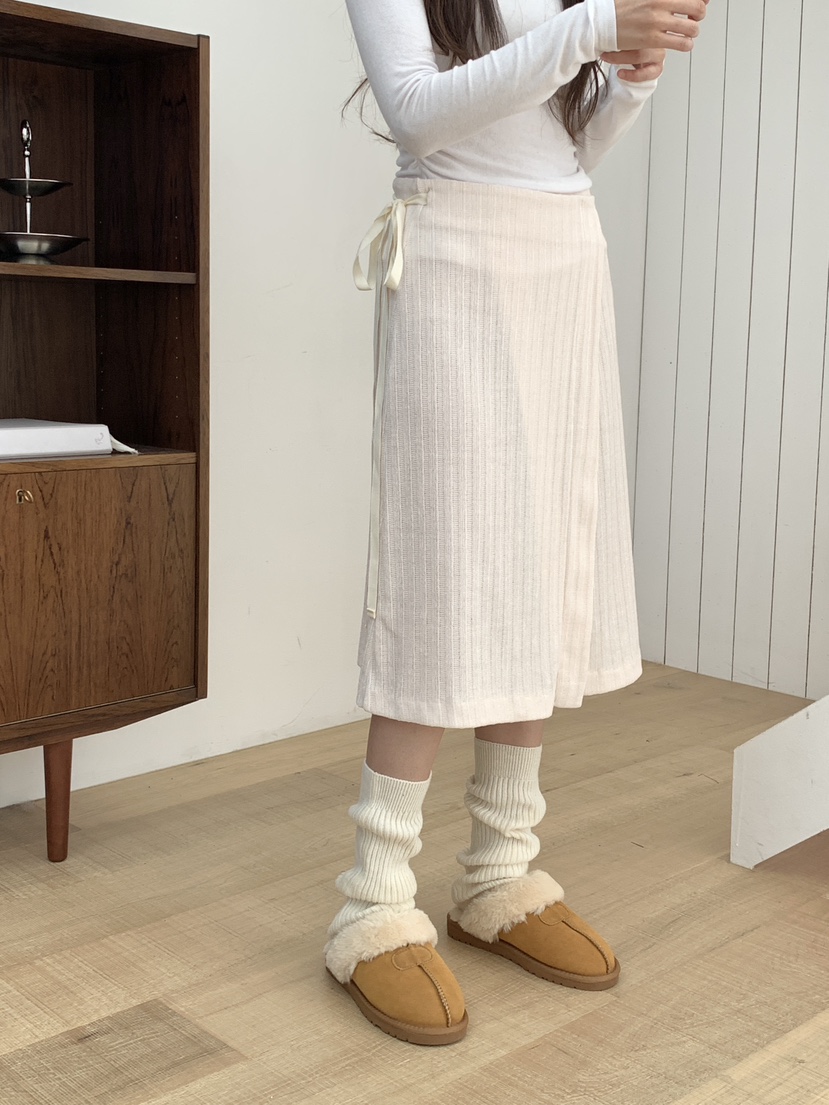RE:OPENING韓國直郵㊣女裝新品25秋冬時尚半身裙中短裙天鵝絨RE:OPENING半身裙/中短裙