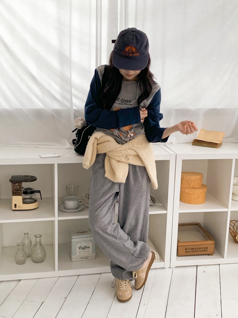 BEFORE SUNRISE東大門㊣直郵女士新款人氣25秋冬真品長袖T恤BEFORE SUNRISE長袖T恤