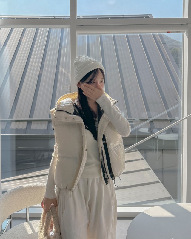 OURWAVE/OUR ROOM東大門㊣實拍女裝新款熱賣休閑馬甲連帽Our Wave/Our Room馬甲