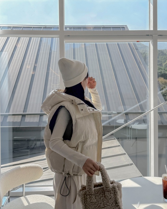 OURWAVE/OUR ROOM東大門㊣實拍女裝新款熱賣休閑馬甲連帽Our Wave/Our Room馬甲