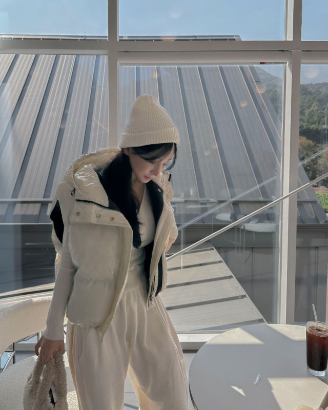 OURWAVE/OUR ROOM東大門㊣實拍女裝新款熱賣休閑馬甲連帽Our Wave/Our Room馬甲