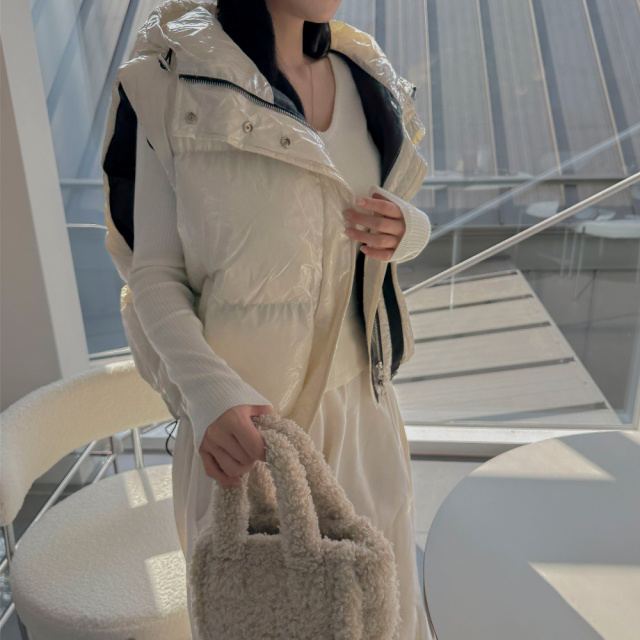 OURWAVE/OUR ROOM東大門㊣實拍女裝新款熱賣休閑馬甲連帽Our Wave/Our Room馬甲