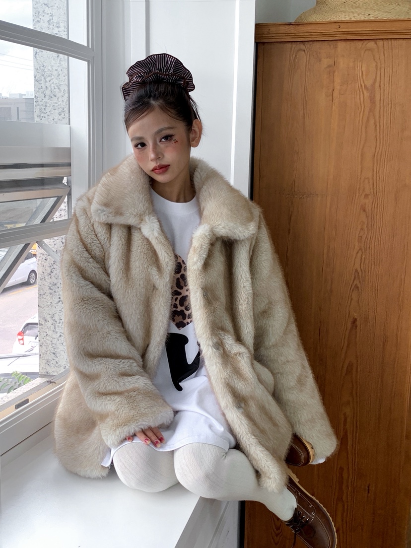 OURWAVE/OUR ROOM東大門㊣代購女裝新品真品中長款大衣生態毛毛皮Our Wave/Our Room中長款大衣