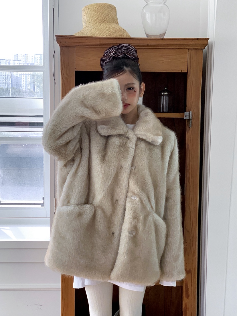 OURWAVE/OUR ROOM東大門㊣代購女裝新品真品中長款大衣生態毛毛皮Our Wave/Our Room中長款大衣