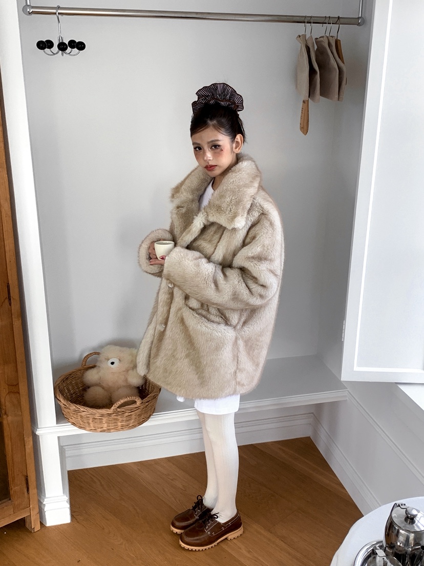 OURWAVE/OUR ROOM東大門㊣代購女裝新品真品中長款大衣生態毛毛皮Our Wave/Our Room中長款大衣