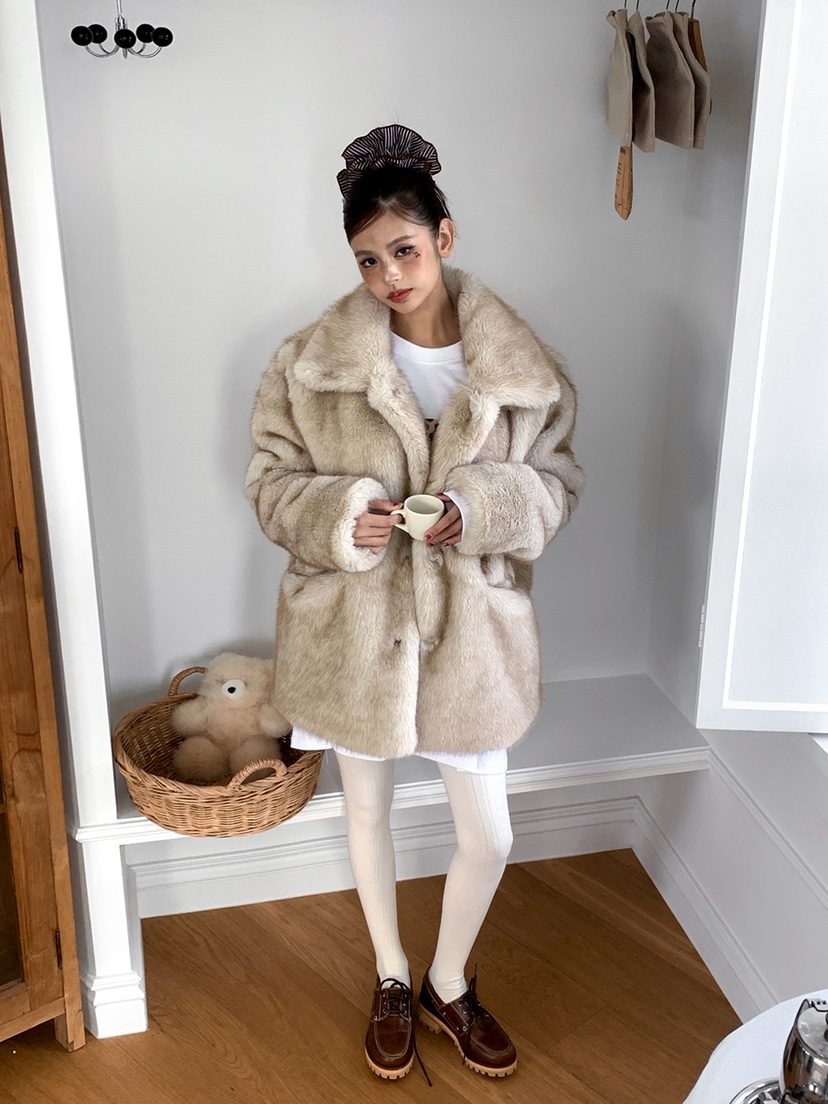 OURWAVE/OUR ROOM東大門㊣代購女裝新品真品中長款大衣生態毛毛皮Our Wave/Our Room中長款大衣