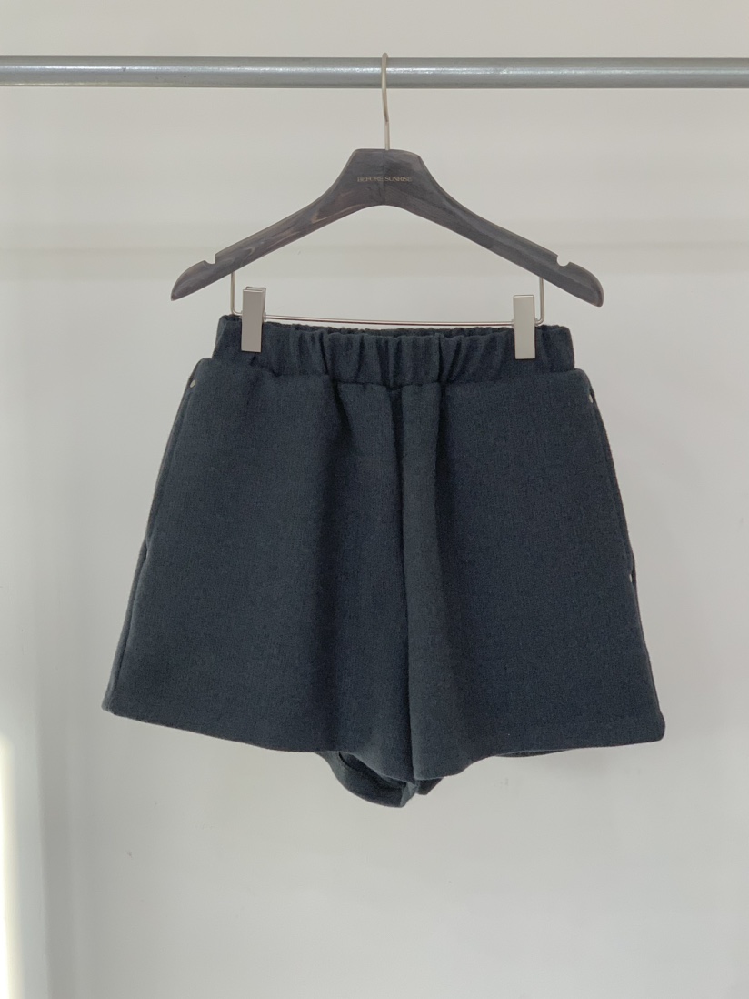 BEFORE SUNRISE東大門㊣代購女士新品推薦熱賣人氣短褲羊毛BEFORE SUNRISE短褲圖色2