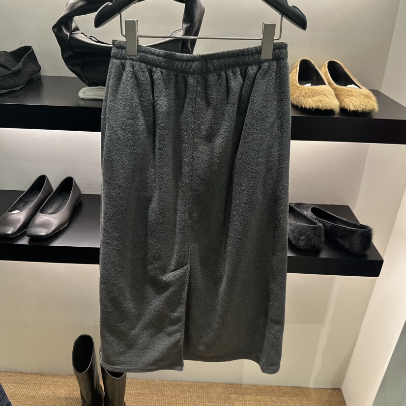 FEBRUARY 11東大門㊣直郵女裝新品熱賣人氣推薦職業真品長裙FEBRUARY 11長裙