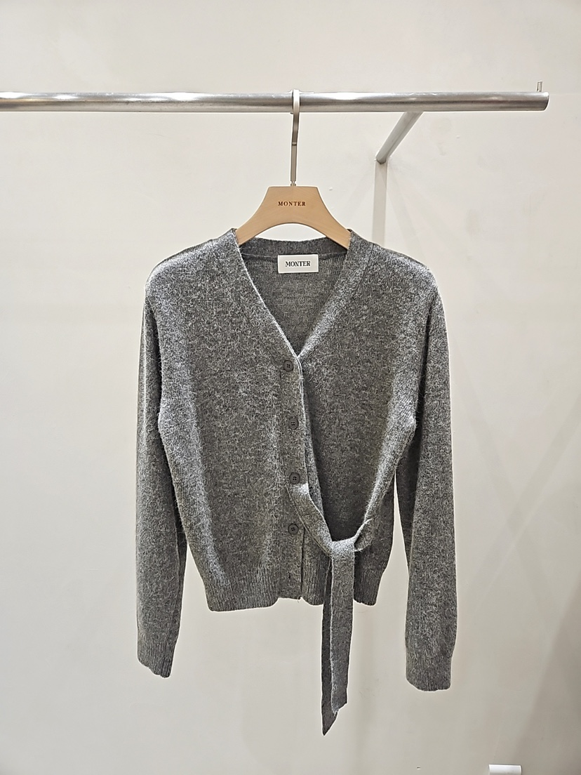 MONTER韓國代購㊣女士新品真品職業熱賣人氣針織衫狐貍開衫MONTER針織衫圖色2