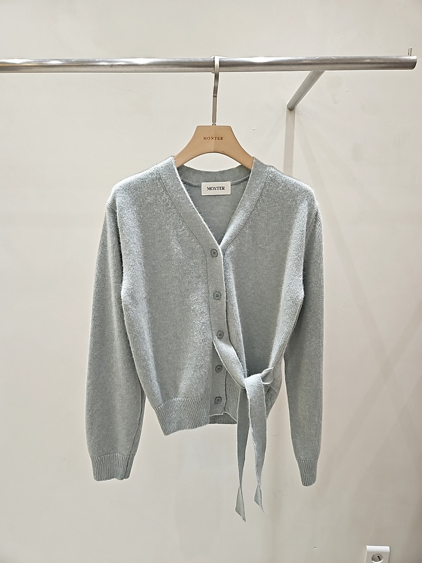 MONTER韓國代購㊣女士新品真品職業熱賣人氣針織衫狐貍開衫MONTER針織衫圖色4