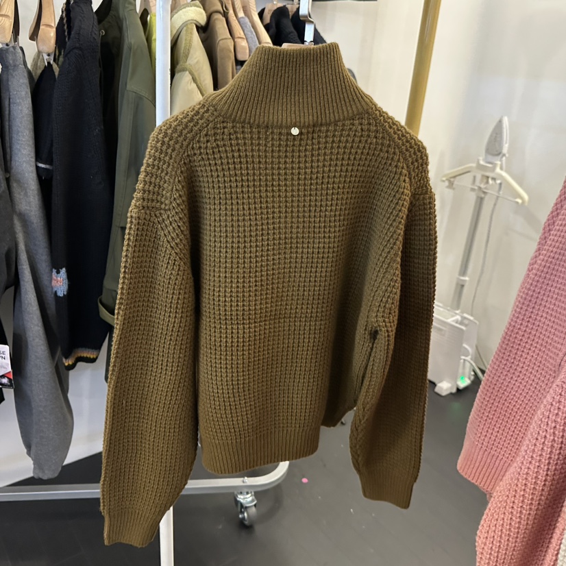 EGG韓國代購㊣女士新款時尚真品推薦職業25秋冬休閑熱賣毛衣EGG-訂貨周期長毛衣