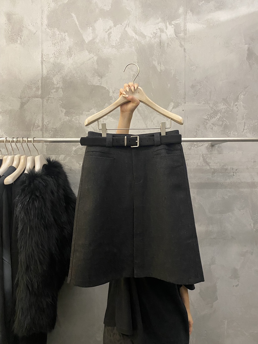 THE VETIVER-A東大門㊣實拍女裝新款休閑人氣熱賣短裙含腰帶VETIVER短裙