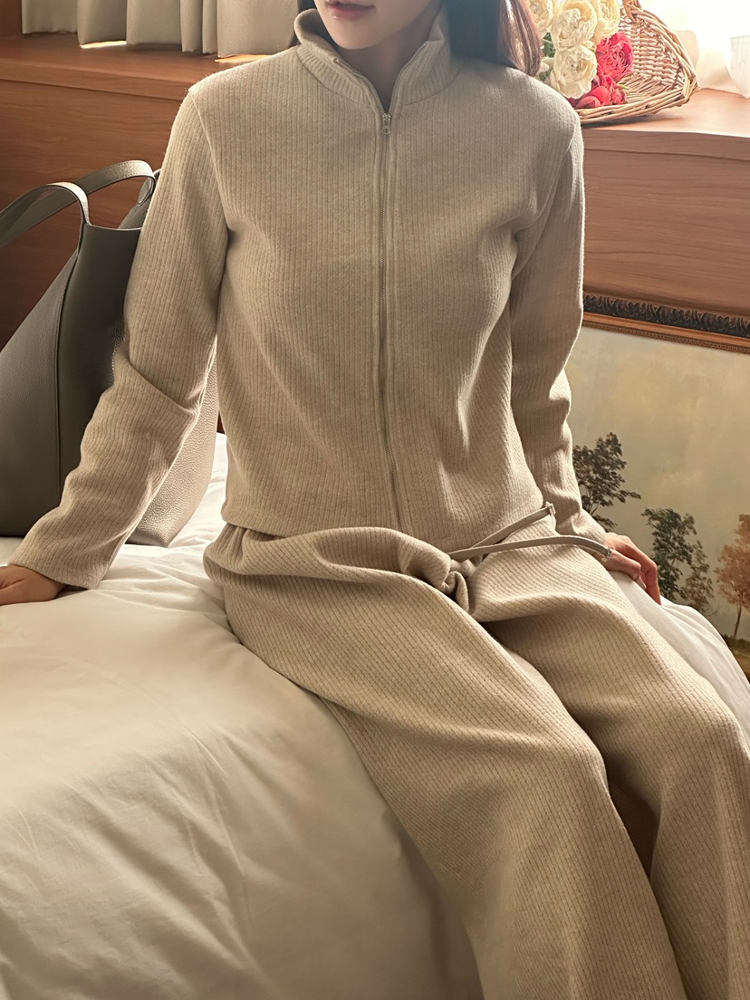 LE VASE韓國直郵㊣女裝新品職業推薦休閑夾克針織羅紋拉鏈LE VASE夾克