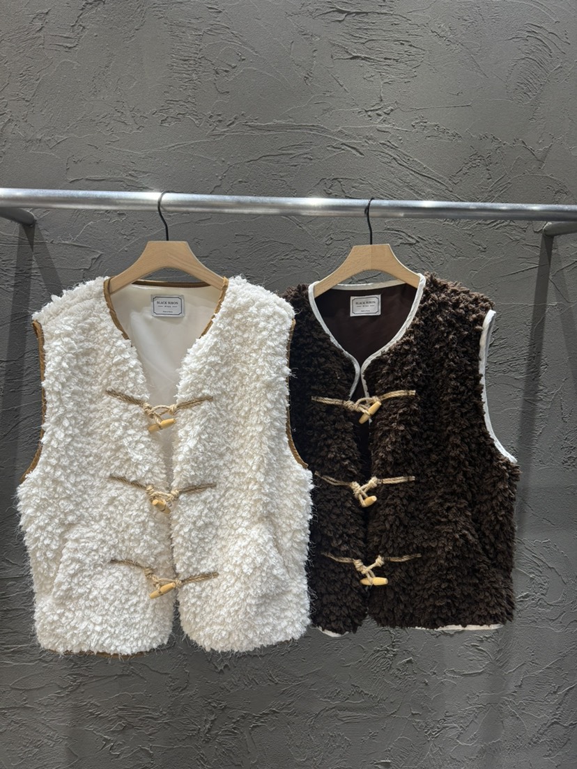 BLACK RIBBON-A東大門㊣代購女士新品休閑推薦熱賣人氣馬甲BLACK RIBBON-A馬甲