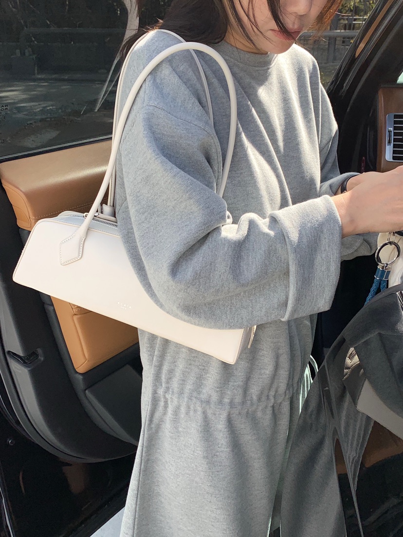 COURGETTE韓國直郵㊣女裝新品時尚25秋冬職業人氣休閑連衣裙COURGETTE連衣裙