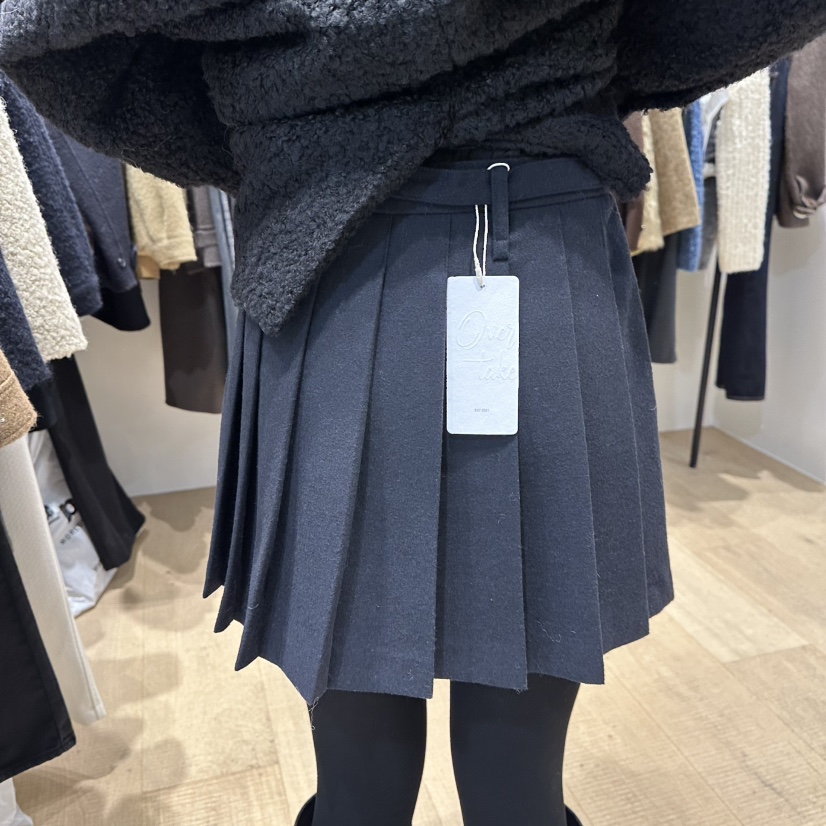 OVERTAKE東大門㊣實拍女裝新款職業熱賣休閑推薦時尚人氣短裙OVERTAKE短裙