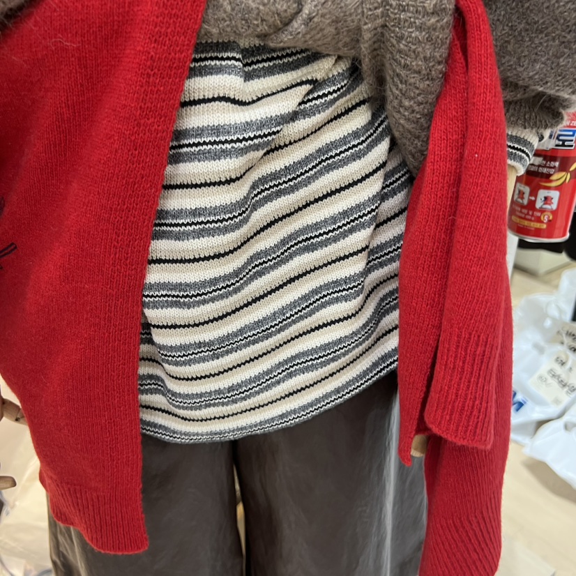 BLACKFRIDAY韓國代購㊣女裝新款真品推薦職業時尚人氣長袖T恤BLACK FRIDAY長袖T恤