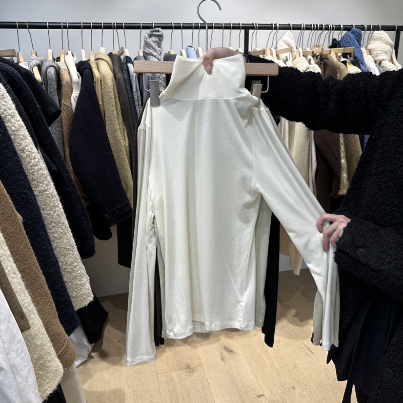 OVERTAKE東大門㊣代購女士新款人氣熱賣真品推薦職業長袖T恤OVERTAKE長袖T恤圖色2