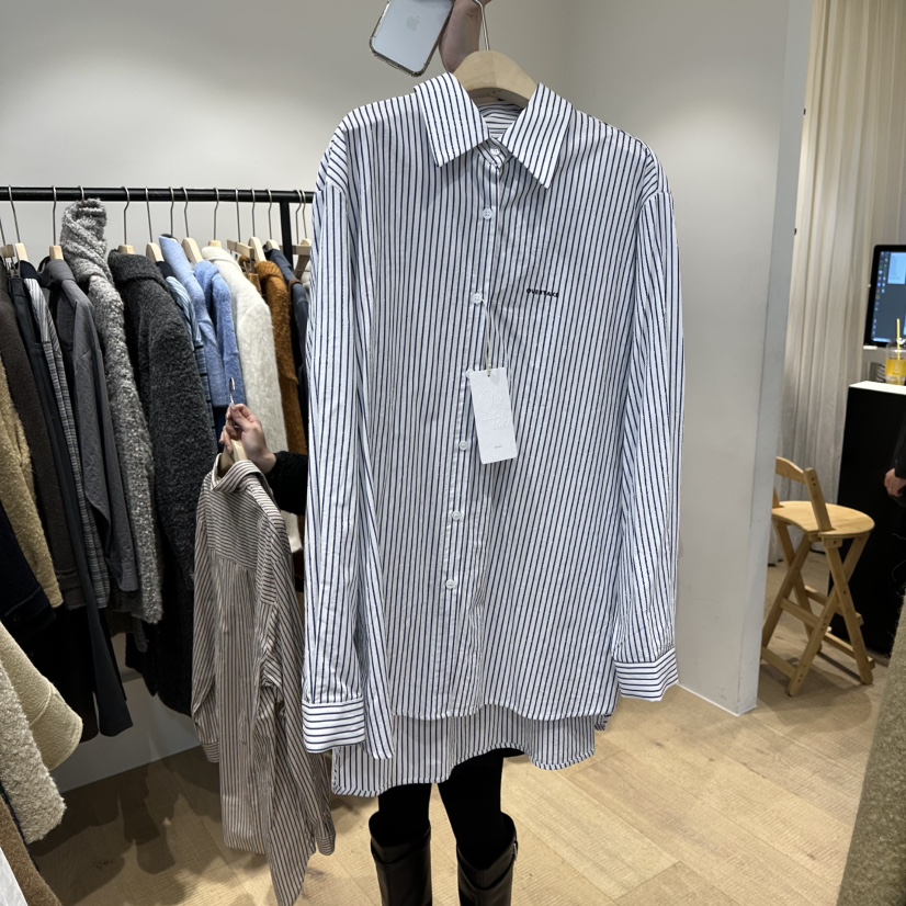 OVERTAKE東大門㊣代購女裝新款真品25秋冬推薦襯衫蕾絲衫刺繡OVERTAKE襯衫/蕾絲衫圖色3