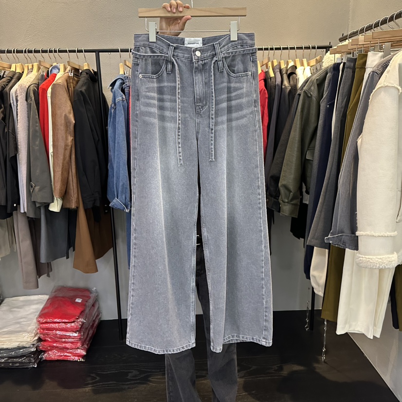 FLAMME TOIT韓國直郵㊣女士新品25秋冬職業人氣熱賣牛仔褲FLAMME TOIT牛仔褲