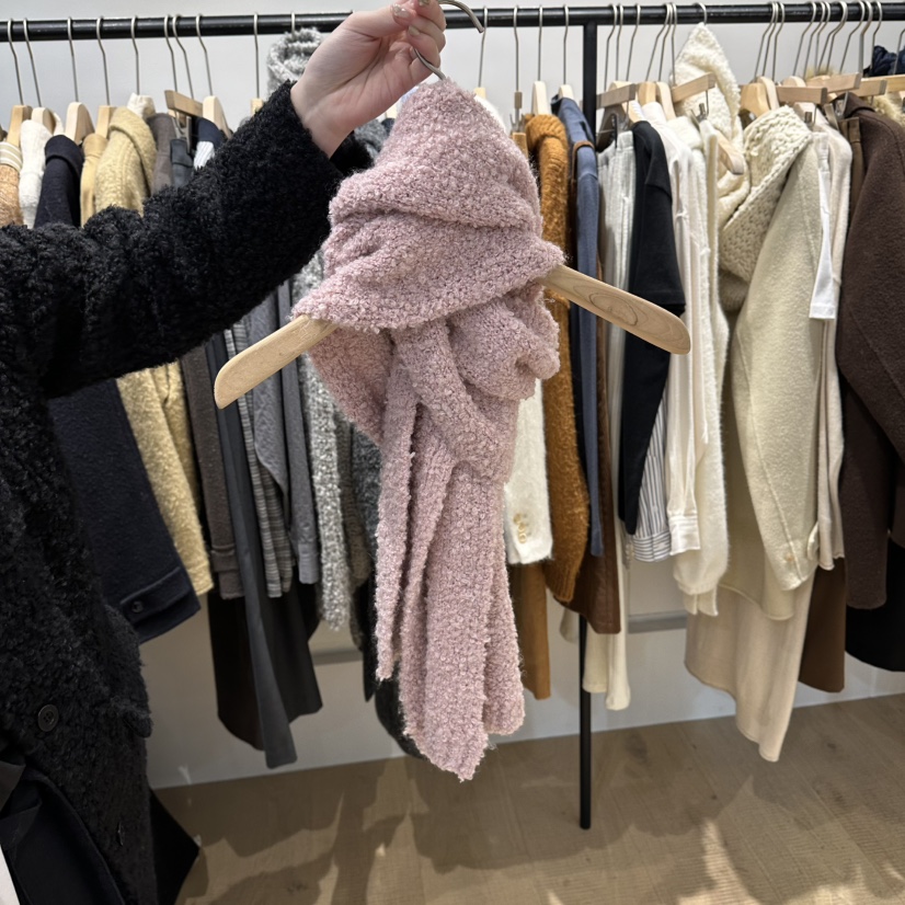 OVERTAKE東大門㊣直郵女裝新品時尚25秋冬圍巾披肩手工刺繡圍巾OVERTAKE圍巾/披肩