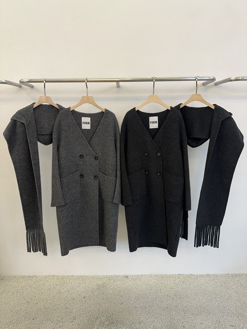 FORM東大門㊣代購女士新品職業人氣25秋冬套裝含圍巾兩件套連帽FORM套裝